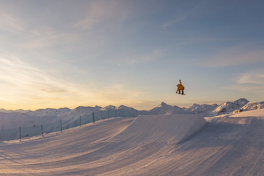 1911x1275-snowboard