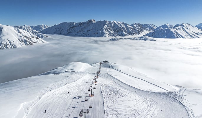 IL MOMENTO D'ORO SULLA NEVE: PERCHE' MARZO E' IL PERIODO MIGLIORE PER VIVERE LA MONTAGNA